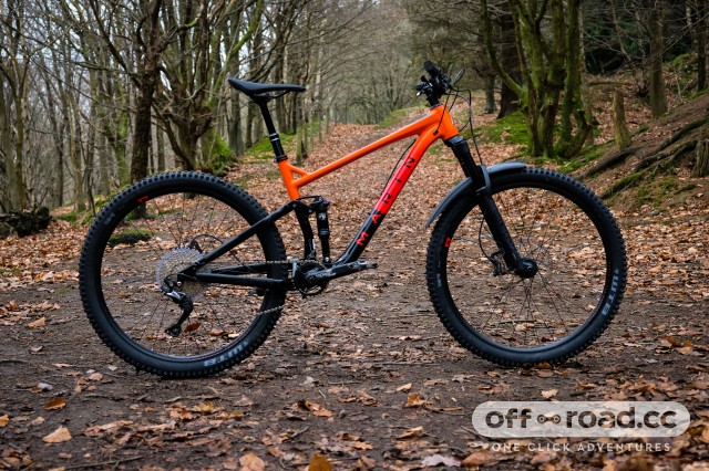 Full suspension mountain bikes under online 3000